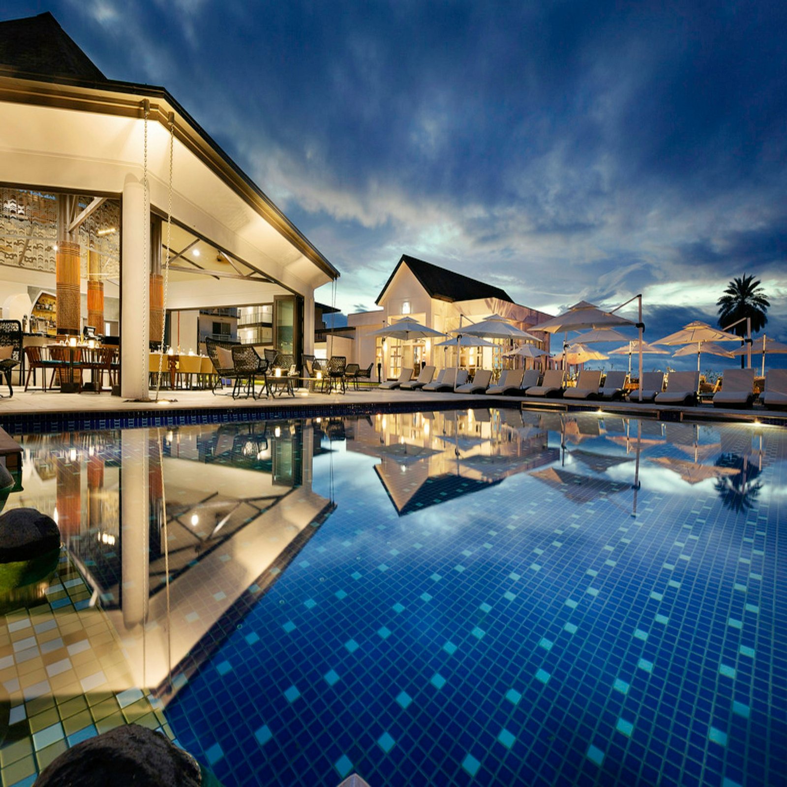 Hotel pool